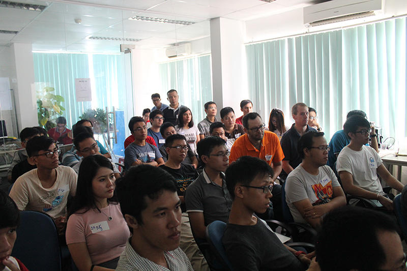 An overall look of the 3rd Meteor Ho Chi Minh Meetup. 